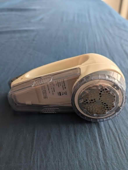 Photo of free Bobble/lint remover (Battle TN33) #1