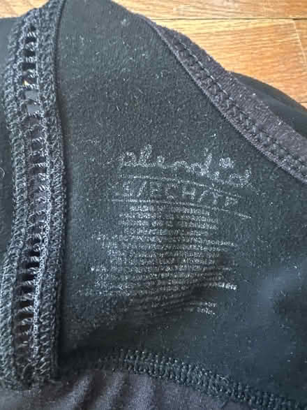 Photo of free Women’s sports bra xs (Clinton Hill, Brooklyn) #3