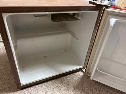 Photo of free Dorm fridge - vintage, works (Raritan Twp) #2