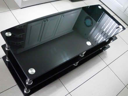 Photo of free glass tv stand (Runcorn WA7) #3