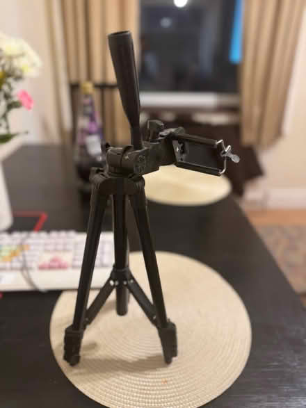 Photo of free phone tripod (BR6 0HS) #1
