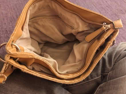Photo of free Brown Handbag (AL22HP) #3