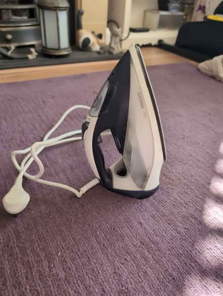 Photo of free Philips Azur Iron (AL22HP) #1