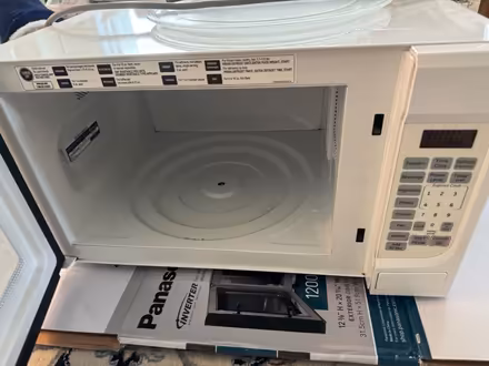 Photo of free GE Microwave (Lexington center) #2