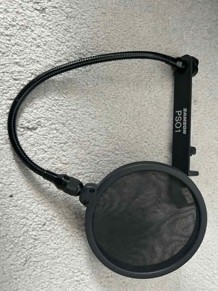 Photo of free SAMSON PS01 pop filter (Mitcham CR4) #1