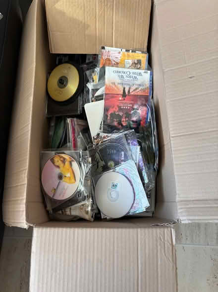 Photo of free CDs &DVDs (Harrow Ha3 7dy) #2