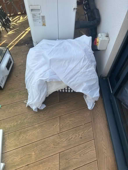 Photo of free a few things (SM6 7AR) #1