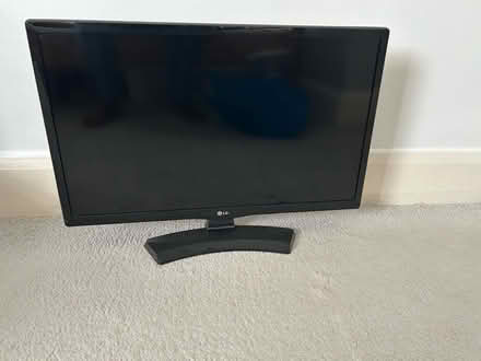 Photo of free Lg lcd tv (Mitcham CR4) #1