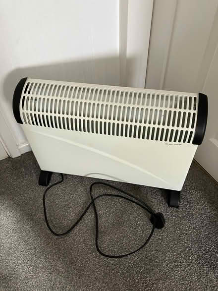Photo of free 2000W electric heater (Cookley DY10) #1