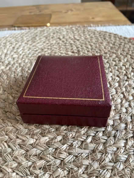 Photo of free Little jewellery box that plays theme from love story (Milton PO3) #2