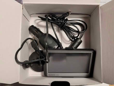 Photo of free Garmin nuvi 260w GPS (Hunt Club/McCarthy K1V 9H9) #1