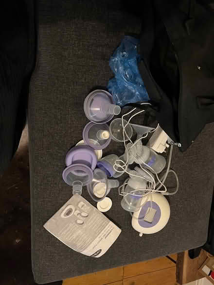 Photo of free Breast pump (Gleedless (S12)) #4