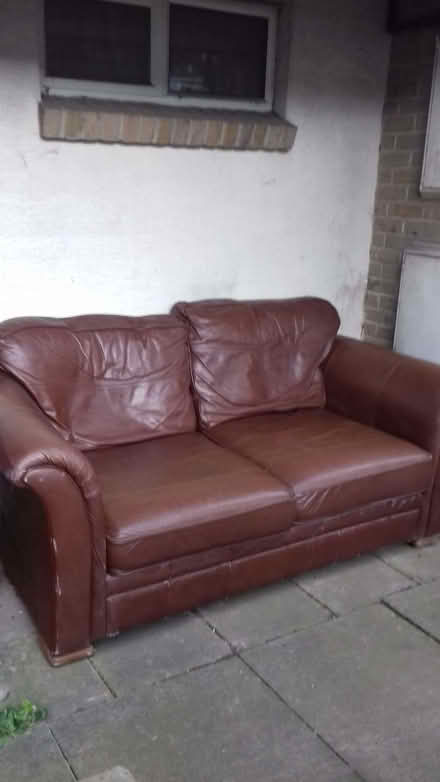 Photo of free Sofa (DA1) #1