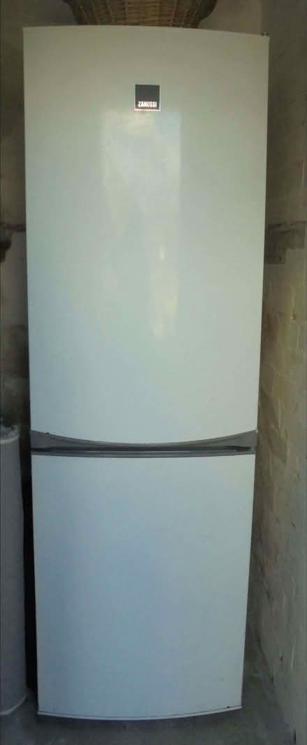 Photo of free Zanussi Fridge Freezer (South Darley CP DE4) #4