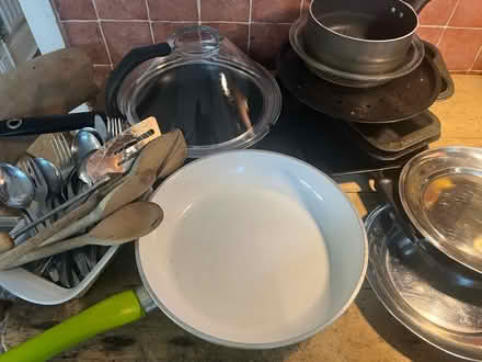 Photo of free Various kitchen items (Wandsworth SW18) #1