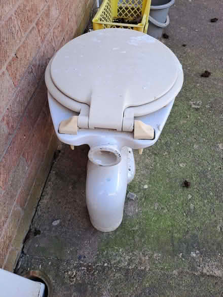 Photo of free Toilet (Pimley SY1) #2
