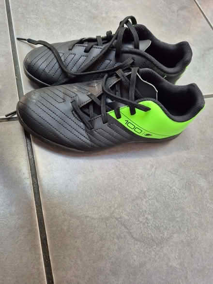 Photo of free Kids Astro boots - size 3 (Benhall GL51) #1
