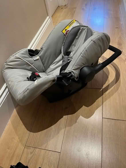 Photo of free Baby car seat 0-12 months (Tooting SW17) #1