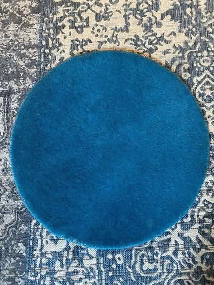 Photo of free 5 coloured dot rugs (Lincoln LN1) #1