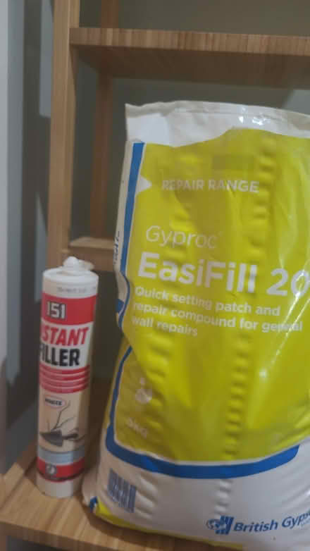 Photo of free Filler (powder and liquid) / rolls (Bow E3) #1