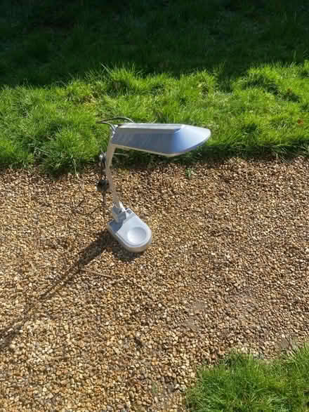 Photo of free Adjustable light (Whitemans Green RH17) #1