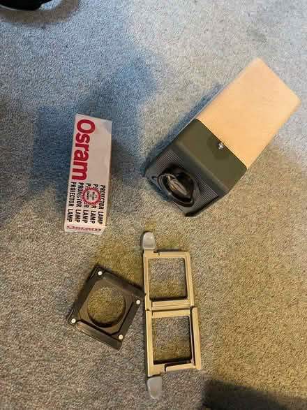 Photo of free Vintage slide projector (Loughborough LE11) #3