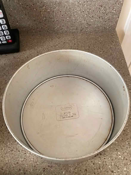 Photo of free deep cake tin, with loose base (Madeley TF7) #1
