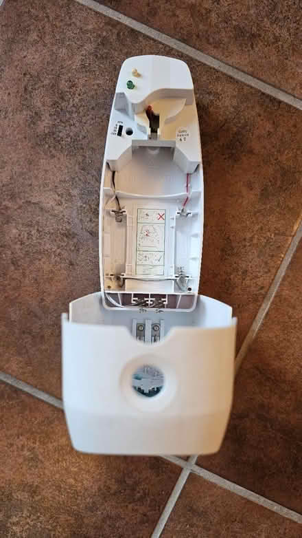 Photo of free Airwick Battery Op Sprayer (Stanley Park Kitchener) #2
