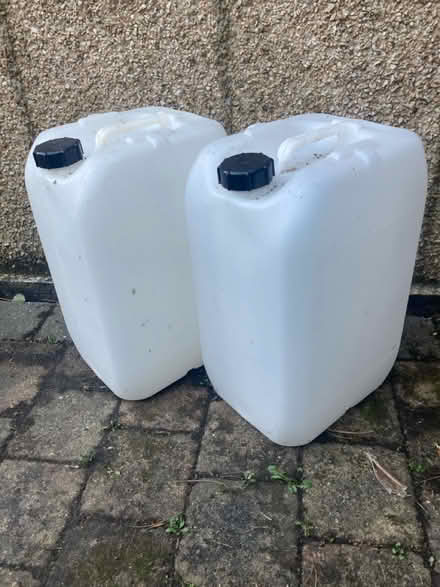 Photo of free 2x plastic storage tubs (Purley) #1