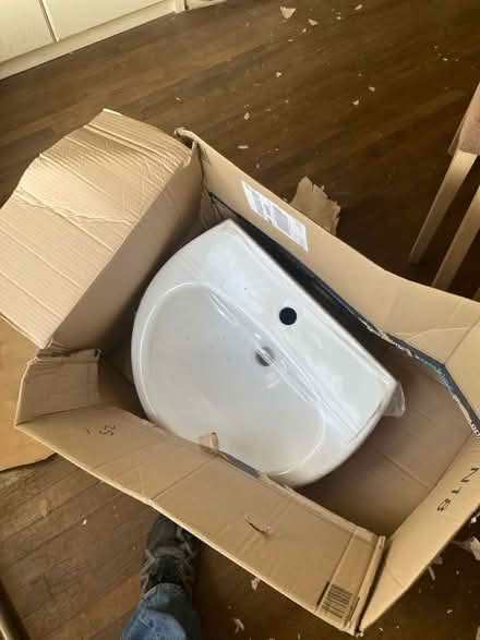 Photo of free Sink (Lymm WA13) #1
