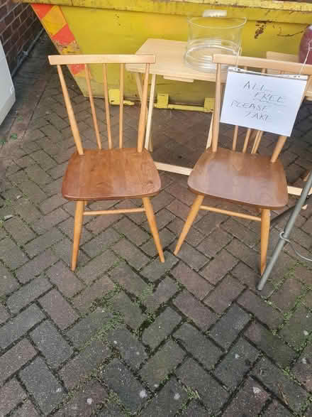 Photo of free Various items (CM23) #3