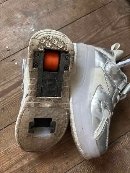 Photo of free Trainers/ skates size 32EU 13uk (Brick lane E1) #2