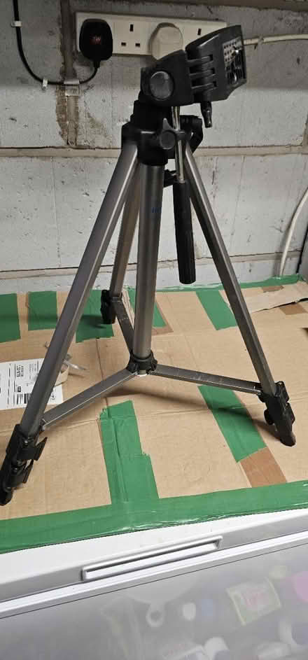 Photo of free Small tripod (Kirkby L32) #1