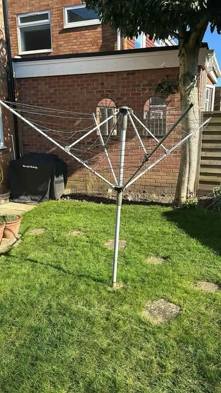 Photo of free Rotating clothes line (RG40 Keep Hatch) #2