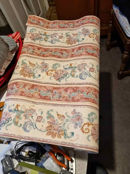 Photo of free Wallpaper x 4 rolls (LE16) #1