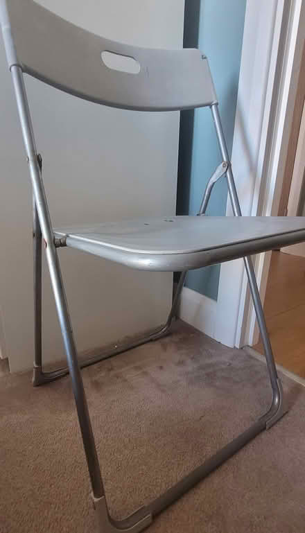 Photo of free Foldable chair (plastic and metal) (Bow E3) #1