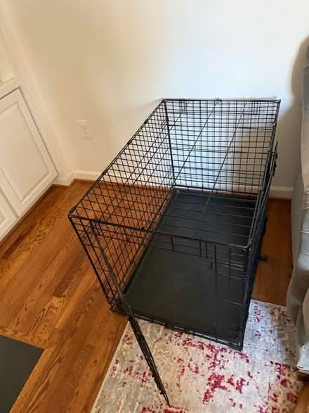 Photo of free Medium dog crate (Mount Vernon, VA) #1