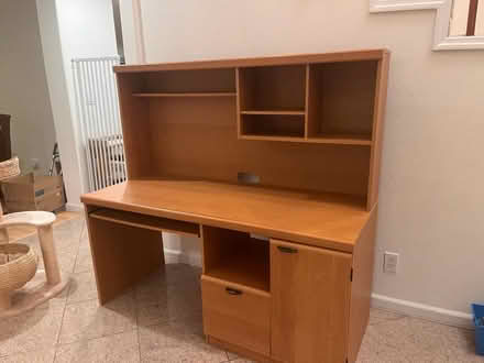 Photo of free Desk, great condition (no hutch) (near Central Park) #3