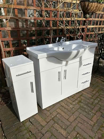 Photo of free Bathroom Vanity Unit (NG229AD) #4