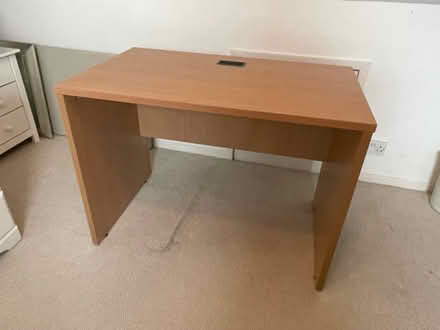 Photo of free Desk (Frodsham WA6) #1
