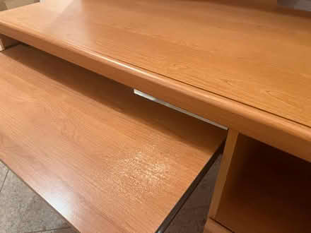 Photo of free Desk, great condition (no hutch) (near Central Park) #2