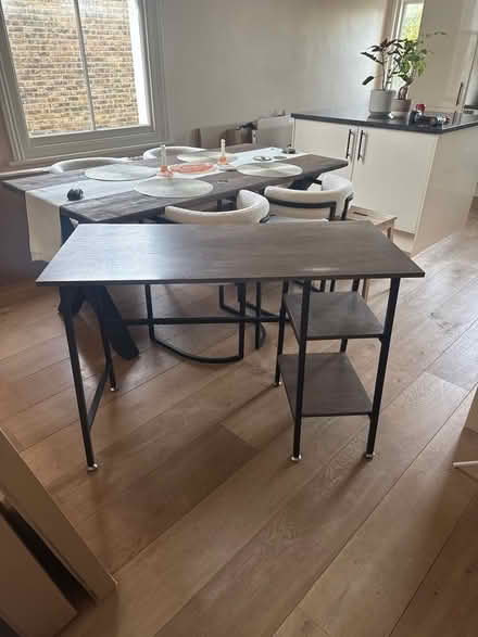 Photo of free Desk (Wimbledon) #1