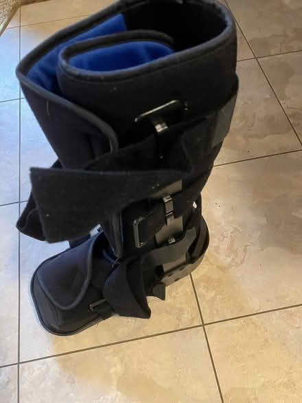 Photo of free Boots for foot injury (Southwest Palatine) #3