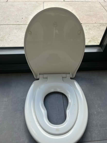 Photo of free Toilet seat w/ childs section (Brighton North Laine) #2