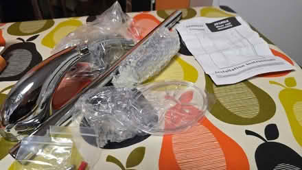 Photo of free Shower head rail assembly (complete) (Seven Kings IG3) #1