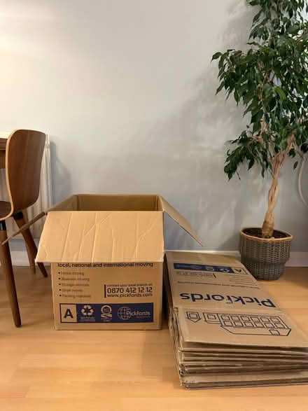 Photo of free 5 cardboard boxes + wrapping paper (Isle of Dogs E14) #1