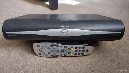 Photo of free Sky +HD box & Remote Control (Totteridge HW HP13) #2