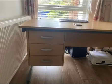 Photo of free Desk with three drawers (RG10 Twyford) #2
