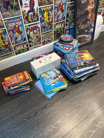 Photo of free Children’s books and HP Frame (Hamilton, LE5) #1
