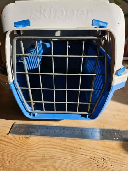 Photo of free Cat or other small animal carrier (Randwick GL6) #4